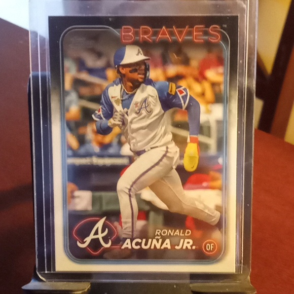 Ronald Acuna Jr ( 2 baseball card lot ) - Picture 3 of 4